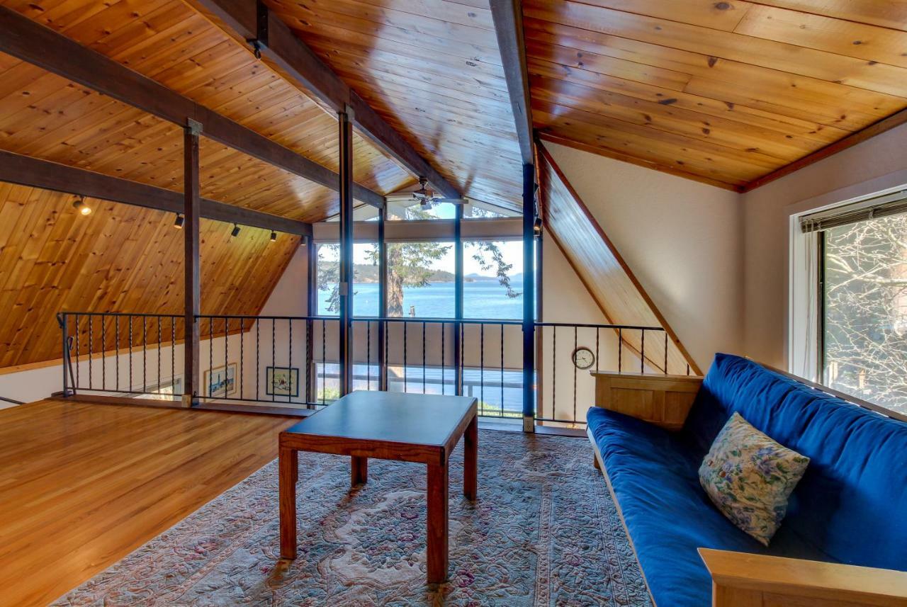 Lopez Island Hunter Bay Waterfront Home Exterior photo